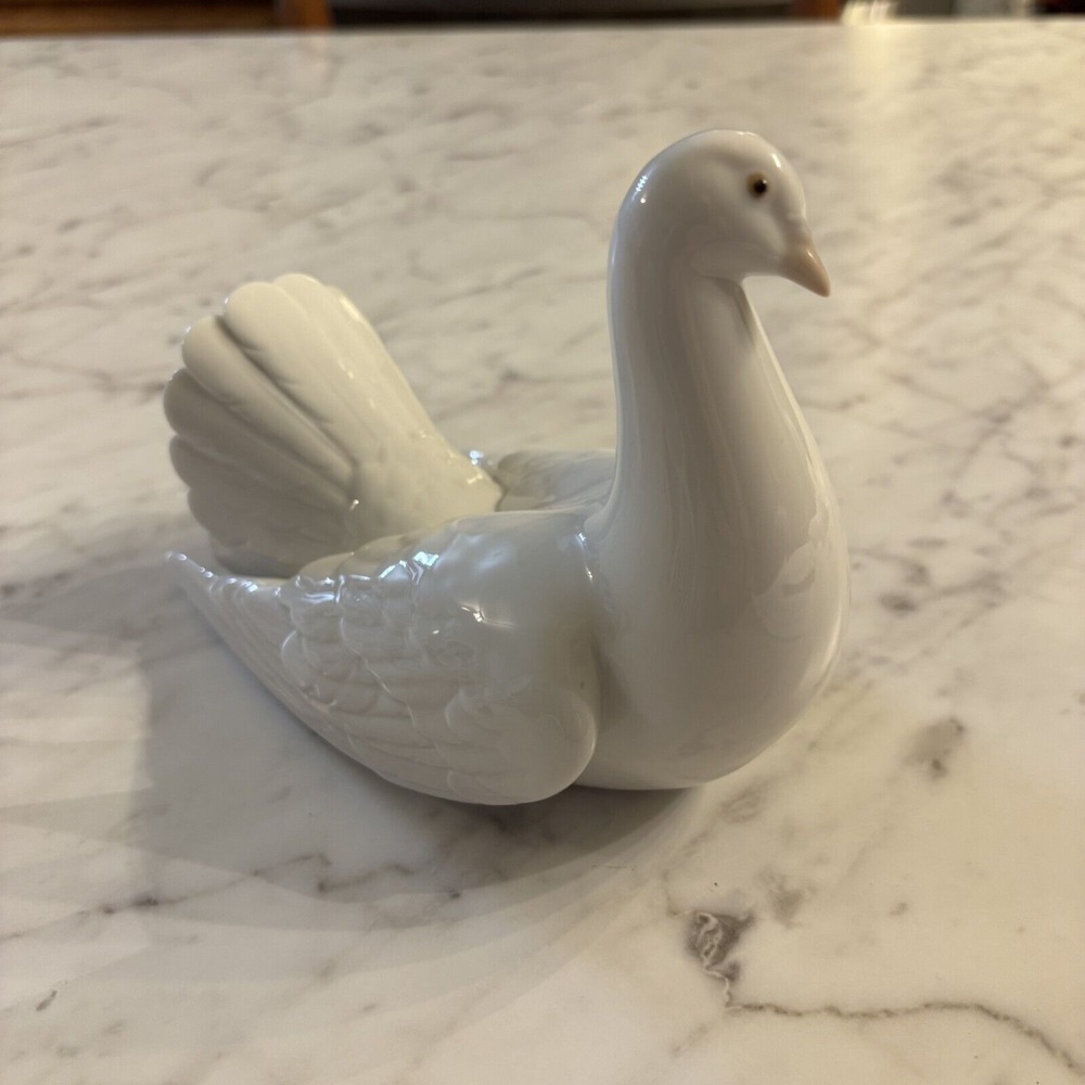 Lladro Peaceful Dove Figure White Porcelain Vintage Made In Spain